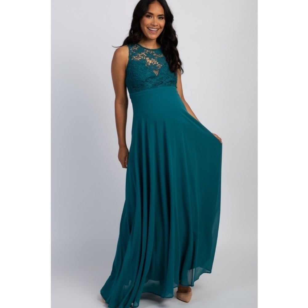 PinkBlush crochet lace maxi maternity dress 💕 - Picture 2 of 4